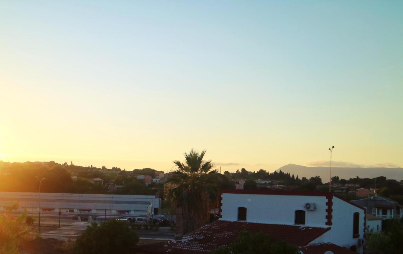 Christos Family Apartments Α Corfu  Bagian luar foto